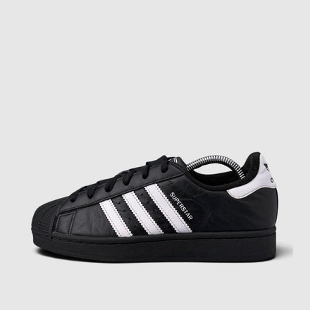 Adidas Superstar II Black White, buty sportowe damskie w bardzo dobrym stanie rozmiar 38, boczny profil, lewa strona