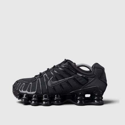 Nike Shox TL Triple Black, buty sportowe damskie w bardzo dobrym stanie rozmiar 38, boczny profil, lewa strona