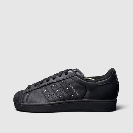 Adidas Superstar II, buty sportowe męskie w bardzo dobrym stanie rozmiar 44 2/3, boczny profil, lewa strona