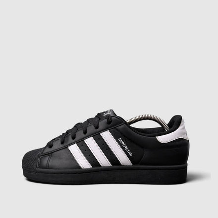 Adidas Superstar II Black White, buty sportowe damskie w bardzo dobrym stanie rozmiar 39 1/3, boczny profil, lewa strona