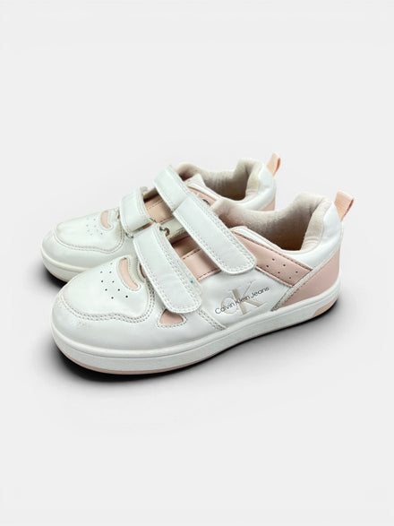 Calvin Klein Jeans Sneakersy — buty sportowe dziecięce w bardzo dobrym stanie rozmiar 28, widok z boku