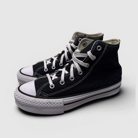 Converse Chuck Taylor All Star — buty sportowe damskie w bardzo dobrym stanie rozmiar 35, para butów