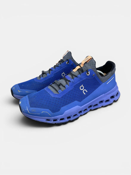 On Cloudultra 44.98574 - buty sportowe, widok z boku