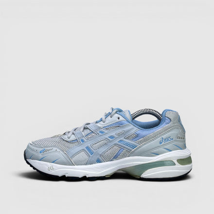 Asics Gel-1090V2 — buty sportowe damskie w bardzo dobrym stanie rozmiar 39, boczny profil, lewa strona