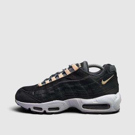 Nike Air Max 95, buty sportowe męskie w bardzo dobrym stanie rozmiar 42.5, boczny profil, lewa strona