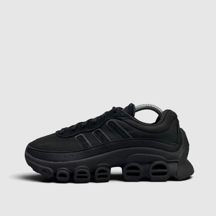 Adidas Adifom Megaride Black Iron Metallic, buty sportowe damskie w bardzo dobrym stanie rozmiar 36 2/3, boczny profil, lewa strona