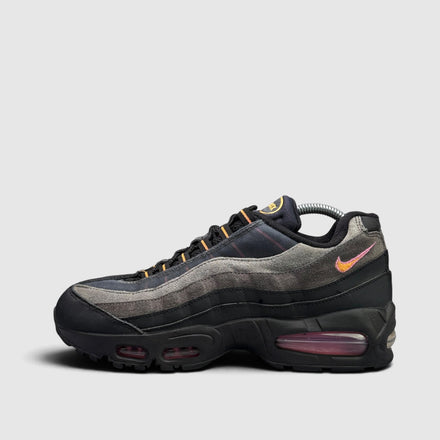 Nike Air Max 95 OG Sundial, buty sportowe męskie w bardzo dobrym stanie rozmiar 41, boczny profil, lewa strona