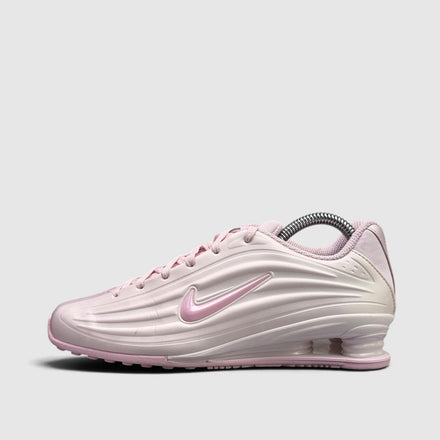 Nike Shox Z Pearl Pink, buty sportowe damskie w bardzo dobrym stanie rozmiar 37.5, boczny profil, lewa strona