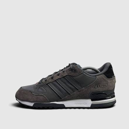 Adidas ZX 750, buty sportowe męskie w bardzo dobrym stanie rozmiar 44, boczny profil, lewa strona