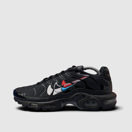 Nike Air Max Plus Multi Swoosh, buty sportowe męskie w bardzo dobrym stanie rozmiar 44, boczny profil, lewa strona