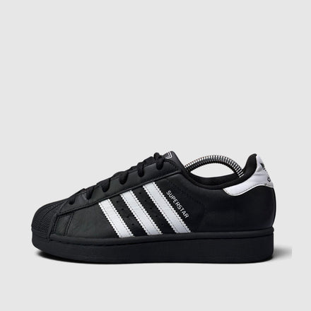 Adidas Superstar II Black White, buty sportowe damskie w bardzo dobrym stanie rozmiar 38, boczny profil, lewa strona