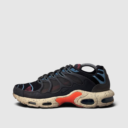 Nike Air Max Terrascape Plus, buty sportowe męskie w bardzo dobrym stanie rozmiar 43, boczny profil, lewa strona