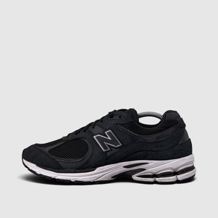 New Balance 2002R, buty sportowe męskie w bardzo dobrym stanie rozmiar 44, boczny profil, lewa strona