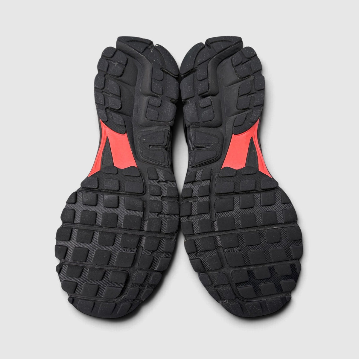 Nike Zoom Vomero 5 Bred, buty sportowe męskie w bardzo dobrym stanie rozmiar 45.5, podeszwa