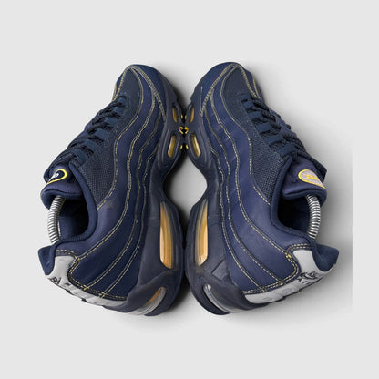 Nike Air Max 95 Michigan, buty sportowe męskie w bardzo dobrym stanie rozmiar 42.5, widok z góry