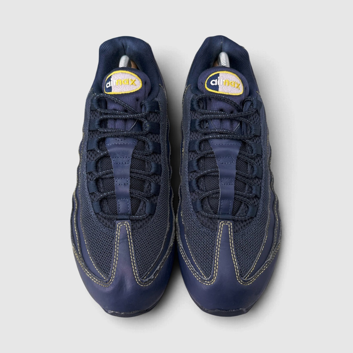 Nike Air Max 95 Michigan, buty sportowe męskie w bardzo dobrym stanie rozmiar 42.5, widok z góry