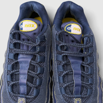 Nike Air Max 95 Michigan, buty sportowe męskie w bardzo dobrym stanie rozmiar 42.5, język buta