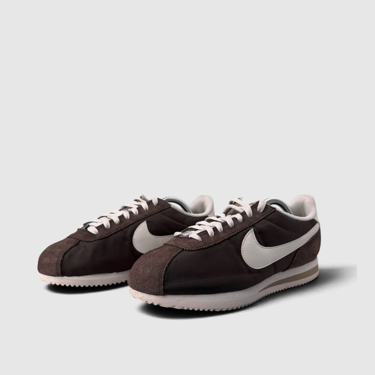 Nike Classic Cortez Baroque Brown, buty sportowe damskie w bardzo dobrym stanie rozmiar 40.5, para butów