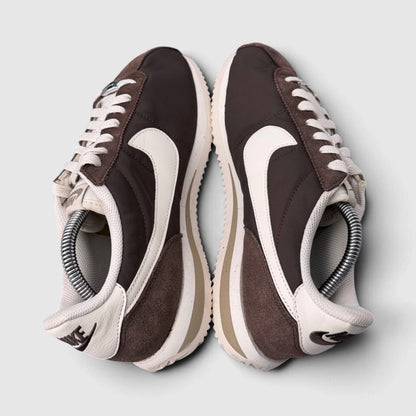 Nike Classic Cortez Baroque Brown, buty sportowe damskie w bardzo dobrym stanie rozmiar 40.5, widok z góry