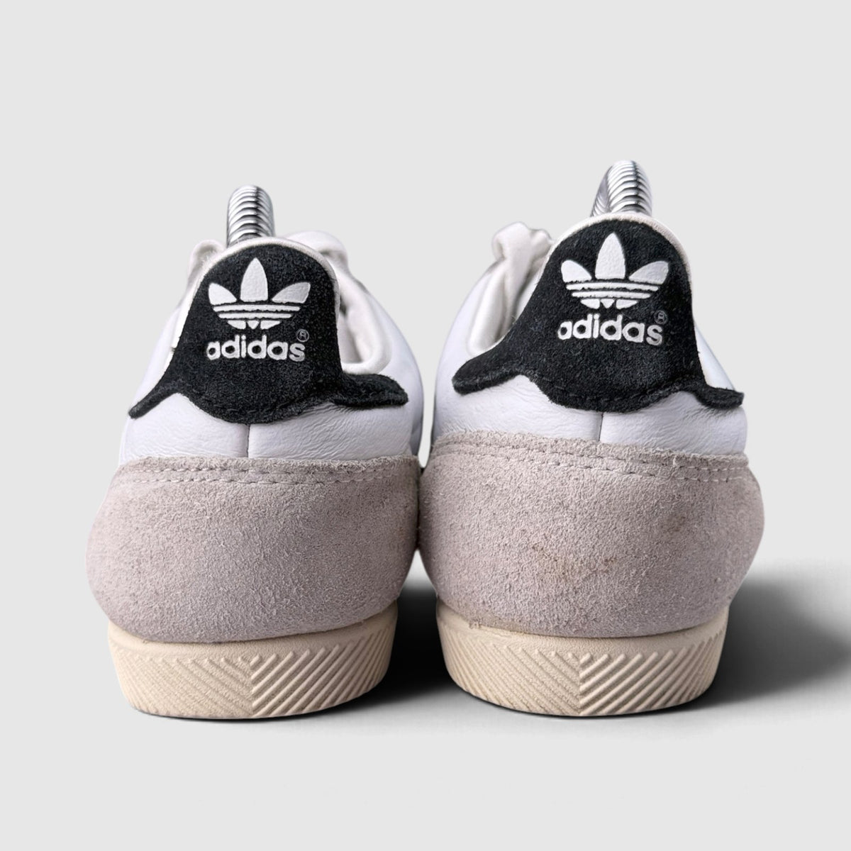 Adidas Japan, buty sportowe damskie w bardzo dobrym stanie rozmiar 37 1/3, widok z tyłu