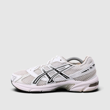 Asics GEL-1130, buty sportowe damskie w dobrym stanie rozmiar 39.5, boczny profil, lewa strona