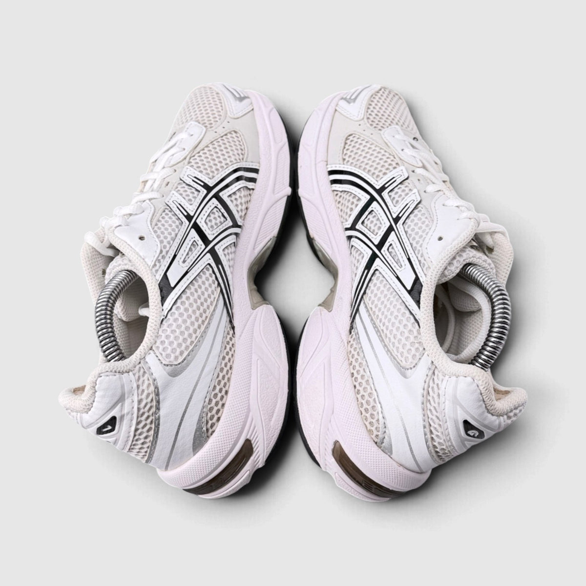 Asics GEL-1130, buty sportowe damskie w dobrym stanie rozmiar 39.5, widok z góry