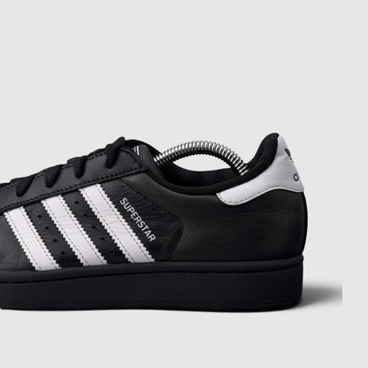 Adidas Superstar II Black White, buty sportowe damskie w bardzo dobrym stanie rozmiar 38, boczny profil, lewa strona