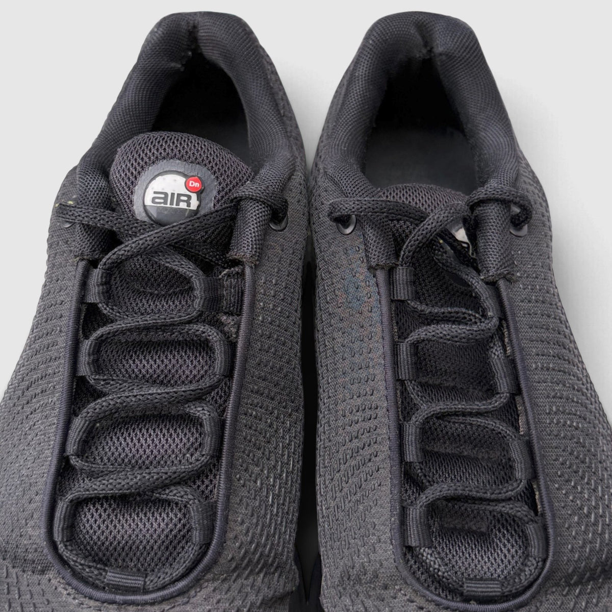 Nike Air Max DN Black Metallic Grey, buty sportowe męskie w bardzo dobrym stanie rozmiar 42, język buta