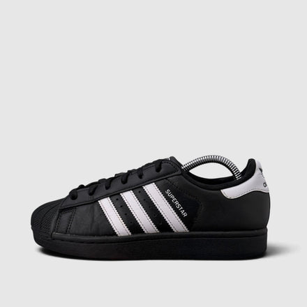 Adidas Superstar II Black White, buty sportowe damskie w bardzo dobrym stanie rozmiar 37 1/3, boczny profil, lewa strona