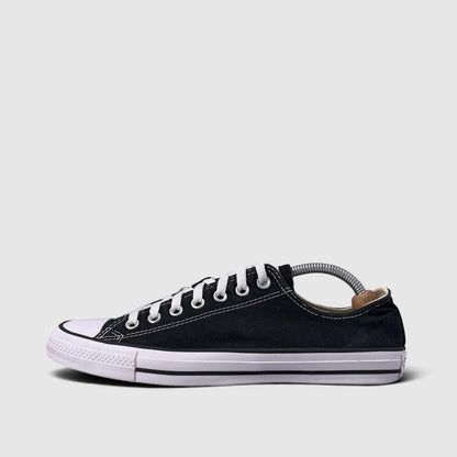 Converse Chuck Taylor All Star Black, buty sportowe męskie w bardzo dobrym stanie rozmiar 43, boczny profil, lewa strona