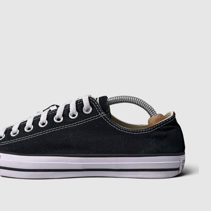 Converse Chuck Taylor All Star Black, buty sportowe męskie w bardzo dobrym stanie rozmiar 43, boczny profil, prawa strona