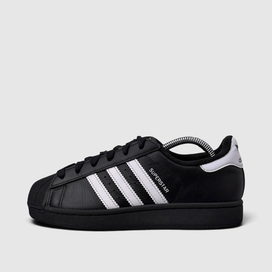Adidas Superstar II Black White, buty sportowe damskie w bardzo dobrym stanie rozmiar 38, boczny profil, lewa strona