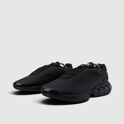 Nike Air Max DN Black Metallic Grey, buty sportowe męskie w bardzo dobrym stanie rozmiar 43, para butów