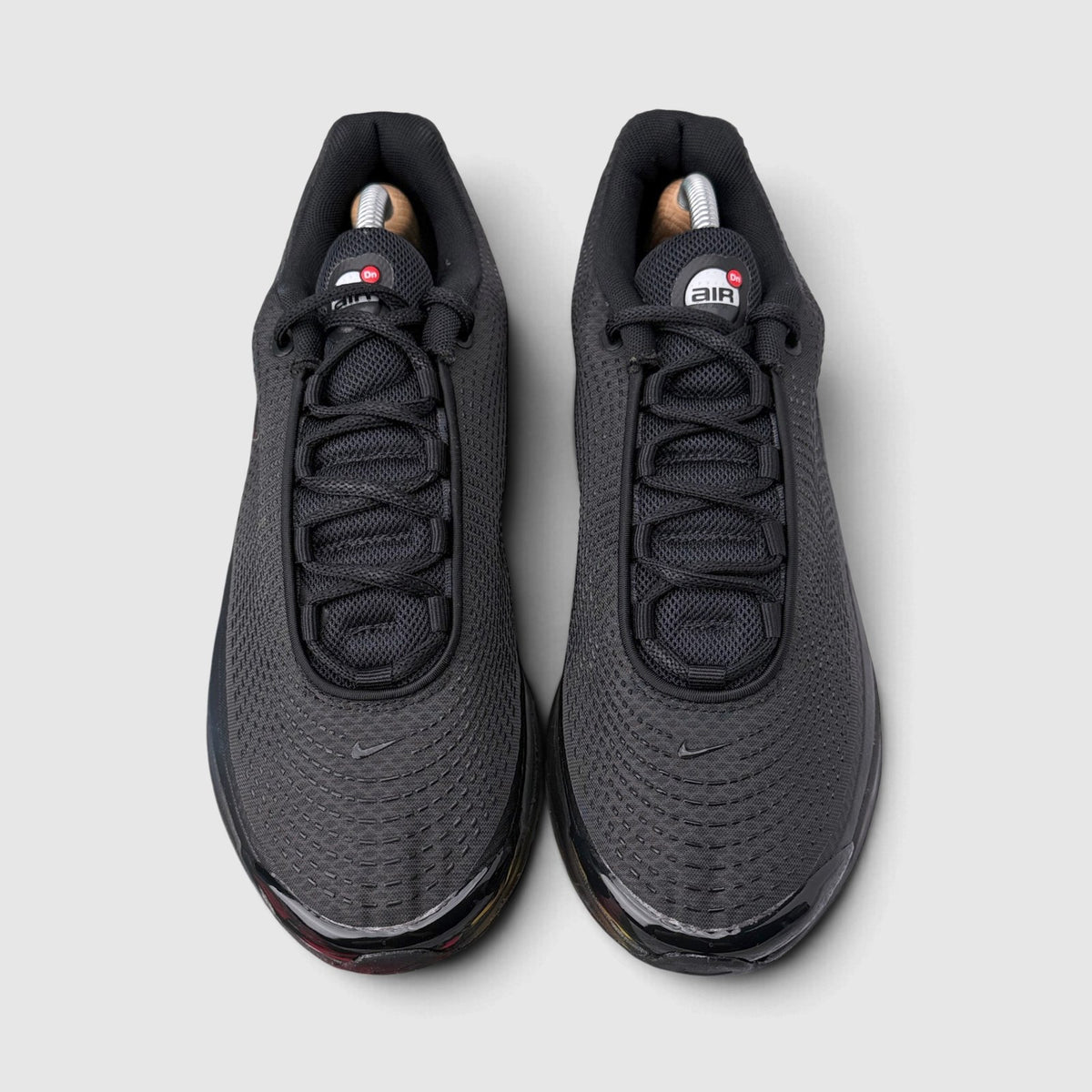 Nike Air Max DN Black Metallic Grey, buty sportowe męskie w bardzo dobrym stanie rozmiar 43, widok z góry