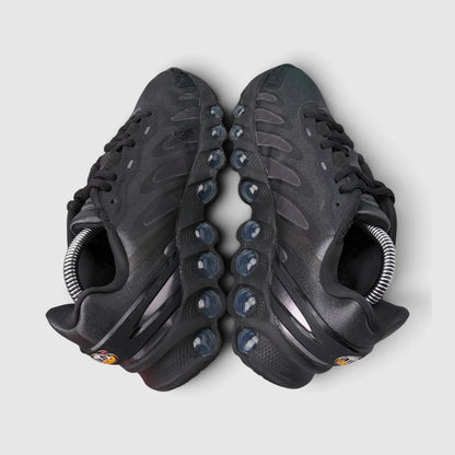 Nike Air Max DN8, buty sportowe damskie w bardzo dobrym stanie rozmiar 37.5, para butów