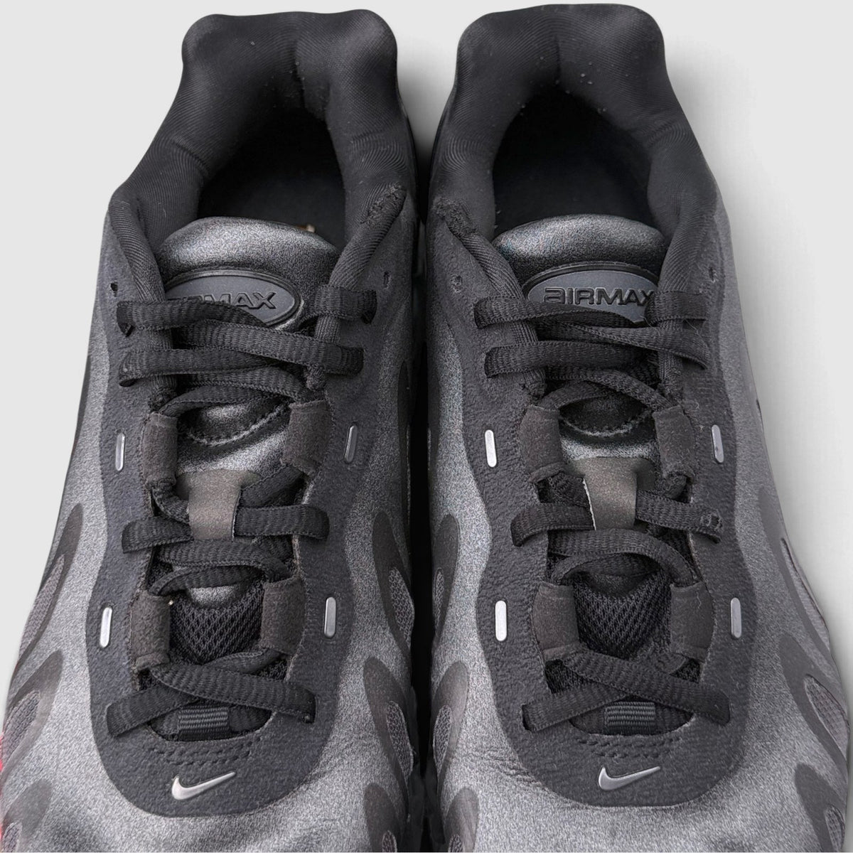 Nike Air Max DN8, buty sportowe damskie w bardzo dobrym stanie rozmiar 37.5, widok z góry