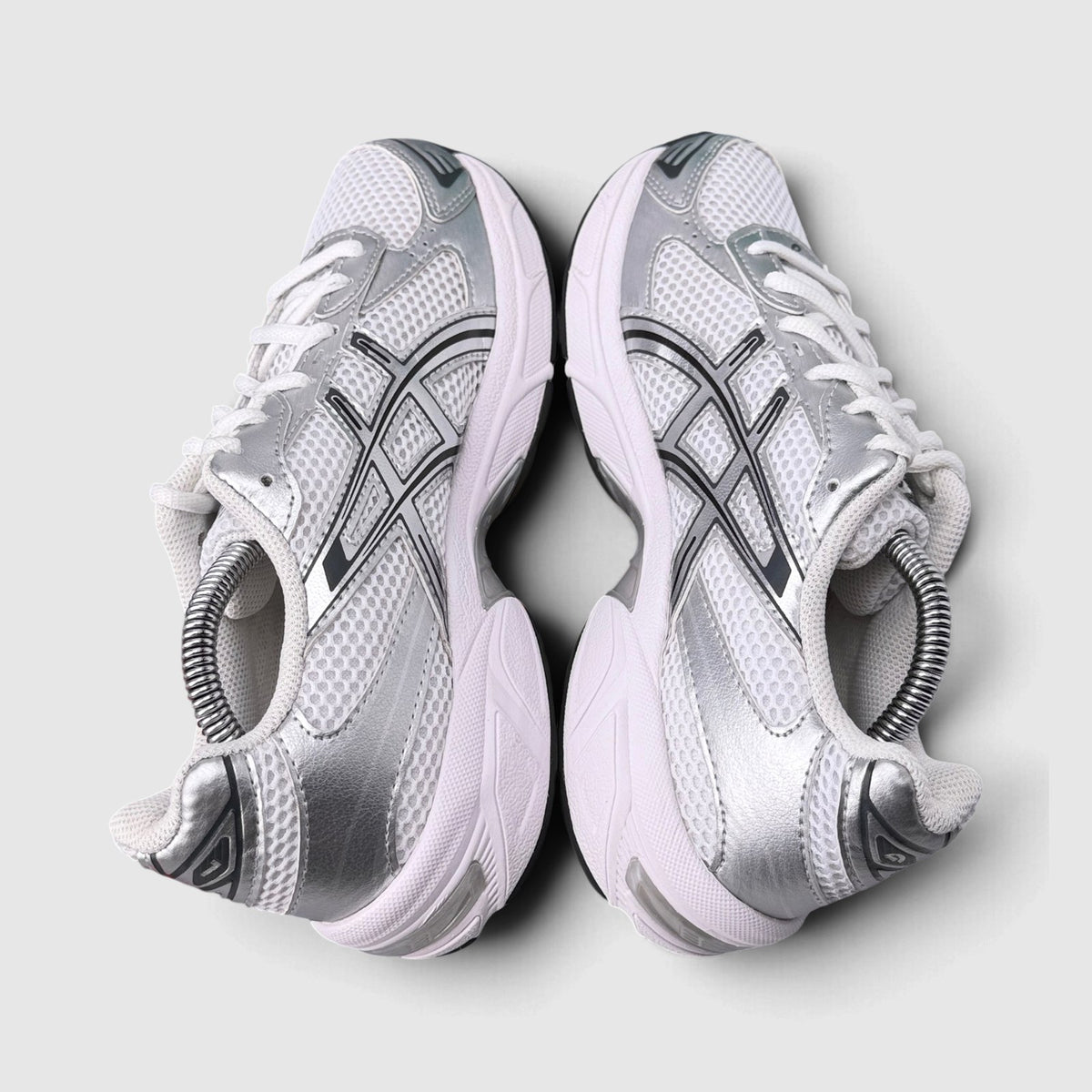 Asics GEL-1130, buty sportowe damskie w bardzo dobrym stanie rozmiar 39.5, widok z góry