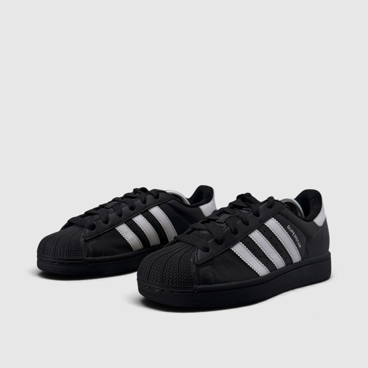 Adidas Superstar II Black White, buty sportowe damskie w bardzo dobrym stanie rozmiar 39 1/3, para butów