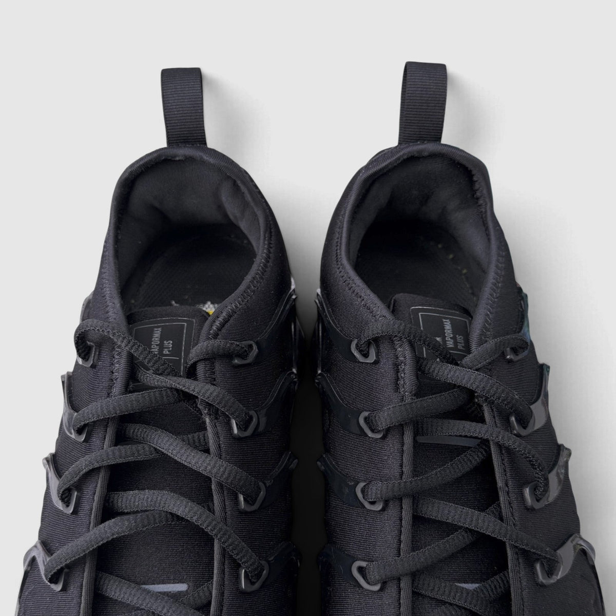 Nike Air VaporMax Plus Triple Black, buty sportowe męskie w bardzo dobrym stanie rozmiar 43, detal