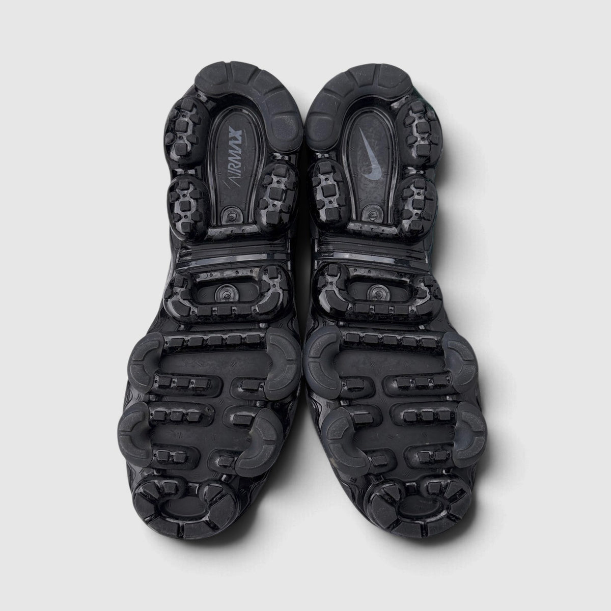 Nike Air VaporMax Plus Triple Black, buty sportowe męskie w bardzo dobrym stanie rozmiar 43, podeszwa