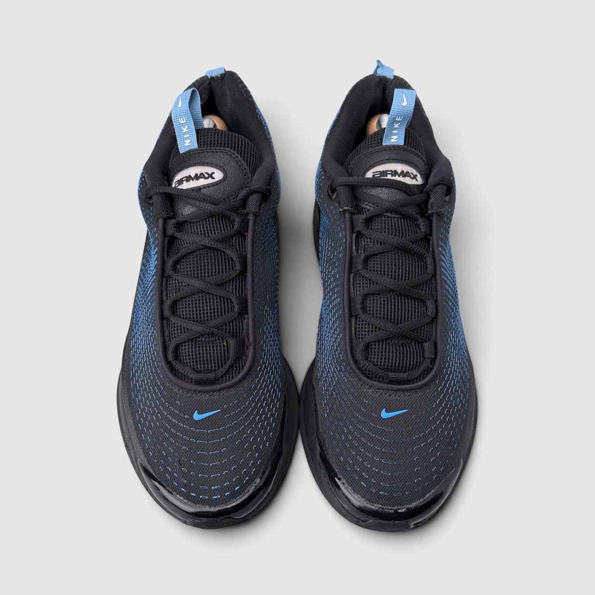 Nike Air Max DN University Blue, buty sportowe męskie w bardzo dobrym stanie rozmiar 44, widok z góry