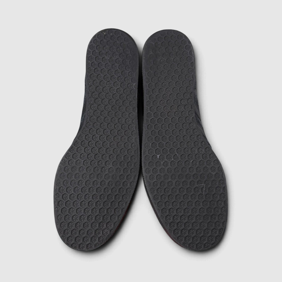 Adidas Gazelle Triple Black, buty sportowe męskie w bardzo dobrym stanie rozmiar 44, podeszwa