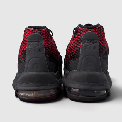 Nike Air Max 95 Essential, buty sportowe męskie w bardzo dobrym stanie rozmiar 45.5, widok z tyłu