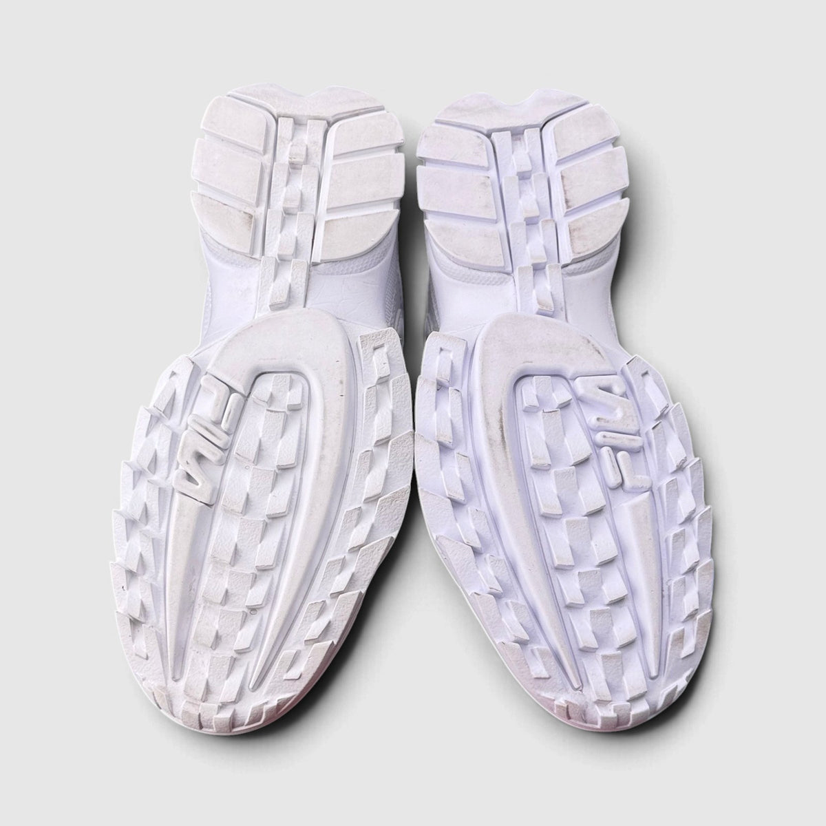FILA Disruptor, buty sportowe damskie w bardzo dobrym stanie rozmiar 36.5, podeszwa
