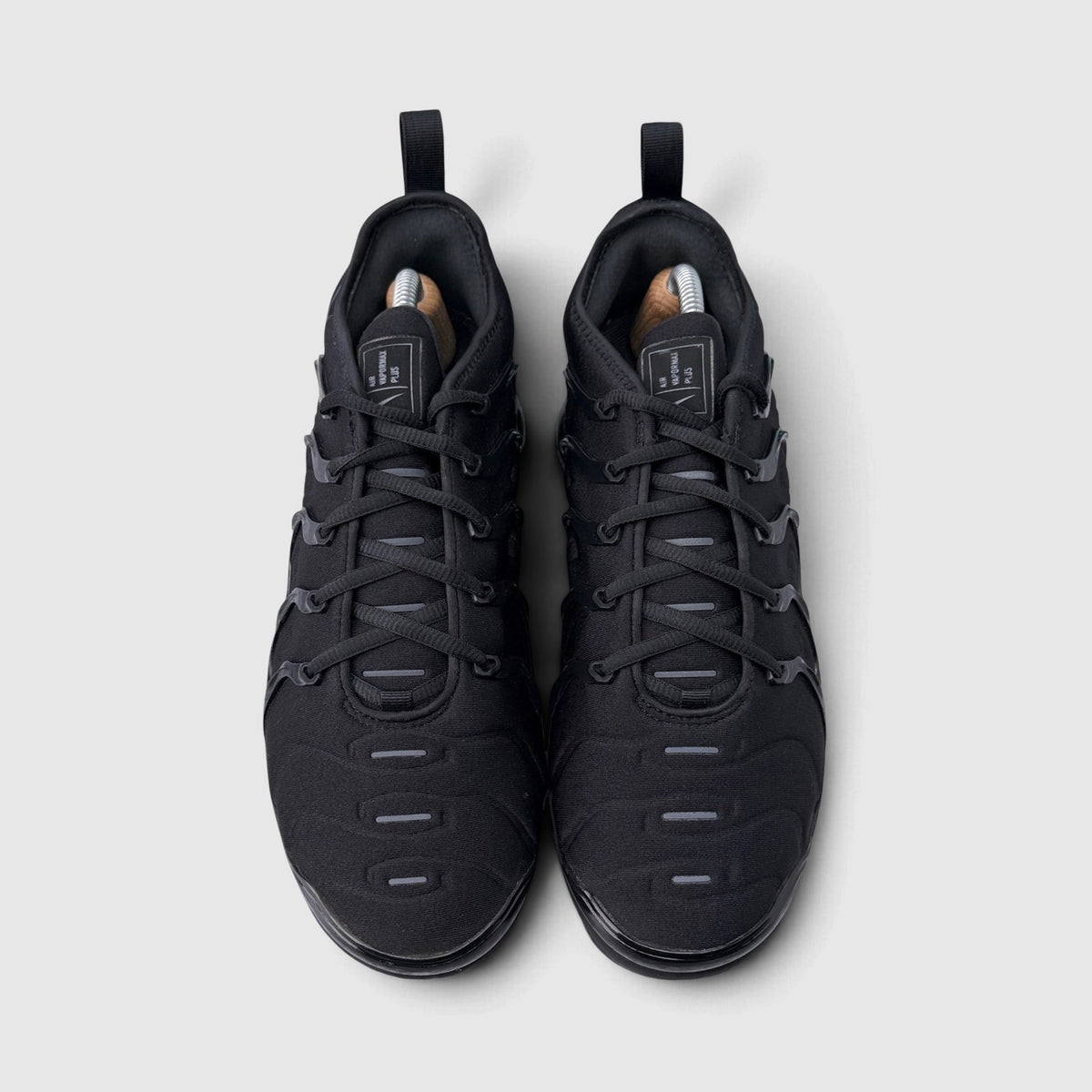Nike Air VaporMax Plus Triple Black, buty sportowe męskie w bardzo dobrym stanie rozmiar 43, widok z góry