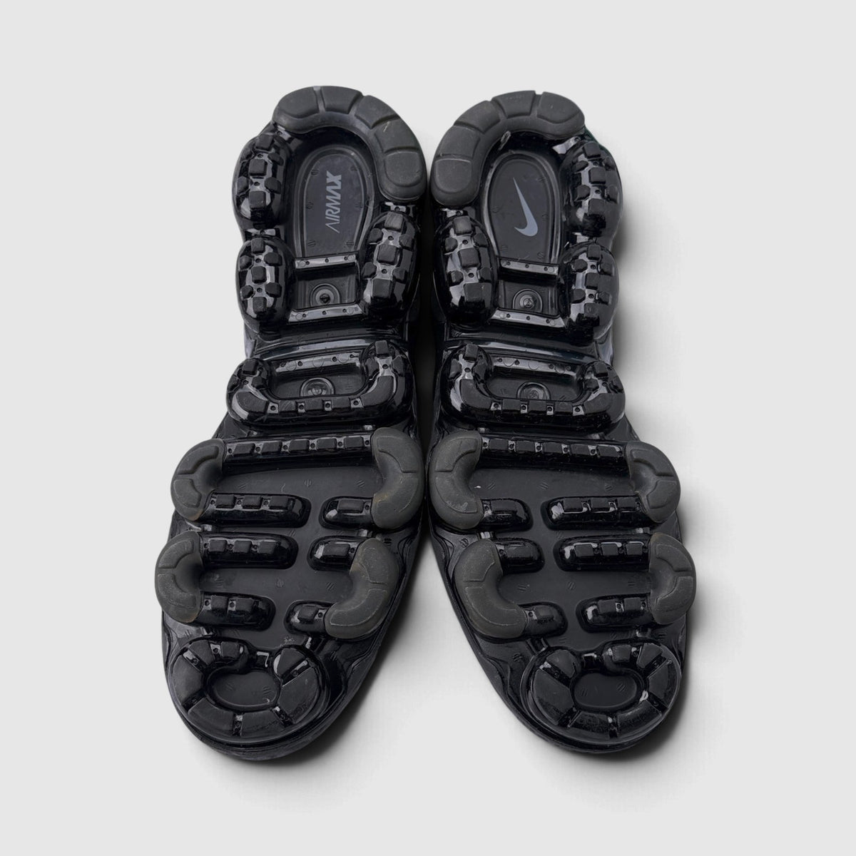 Nike Air VaporMax Plus Triple Black, buty sportowe męskie w bardzo dobrym stanie rozmiar 43, podeszwa