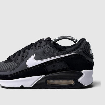 Nike Air Max 90, buty sportowe męskie w bardzo dobrym stanie rozmiar 42, boczny profil, lewa strona