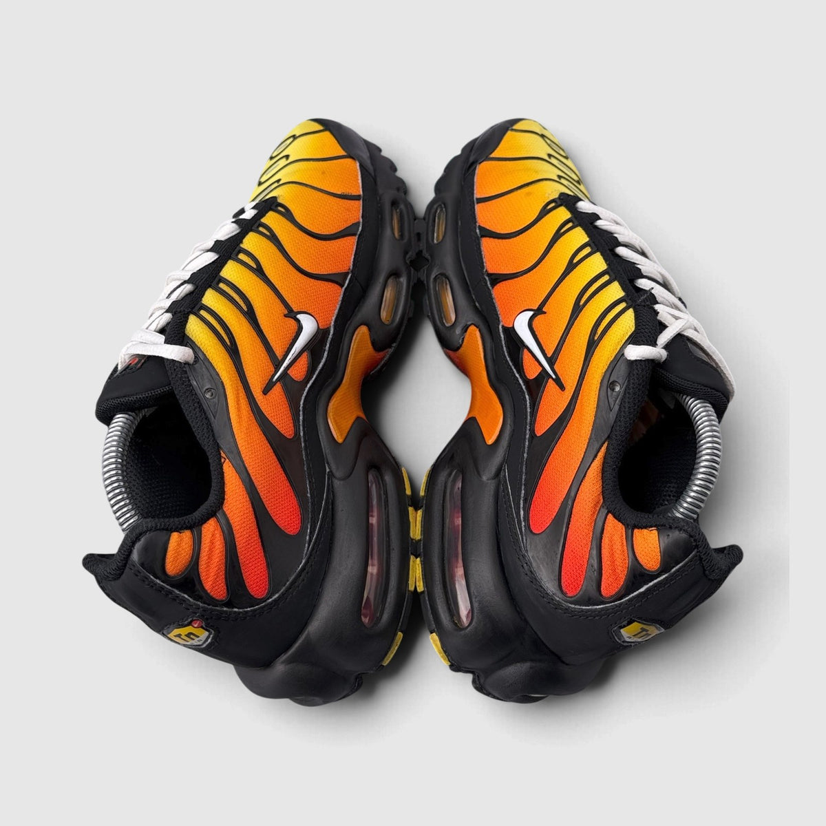 Nike Air Max Plus OG Tiger, buty sportowe męskie w bardzo dobrym stanie rozmiar 42.5, widok z góry