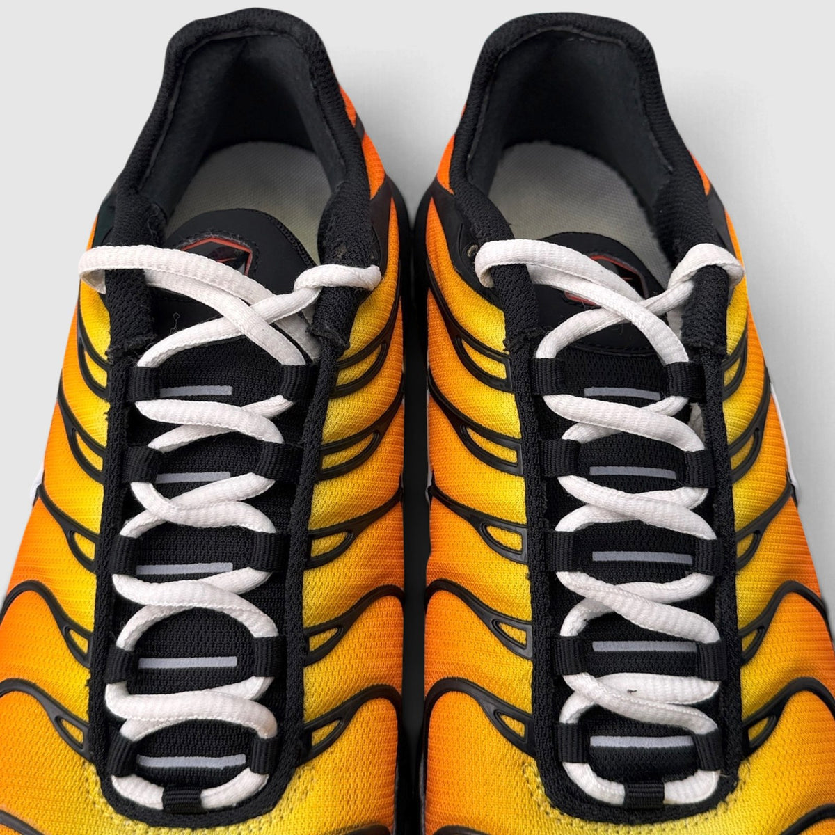 Nike Air Max Plus OG Tiger, buty sportowe męskie w bardzo dobrym stanie rozmiar 42.5, widok z przodu