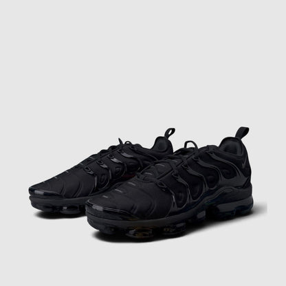Nike Air VaporMax Plus Triple Black, buty sportowe męskie w bardzo dobrym stanie rozmiar 46, para butów